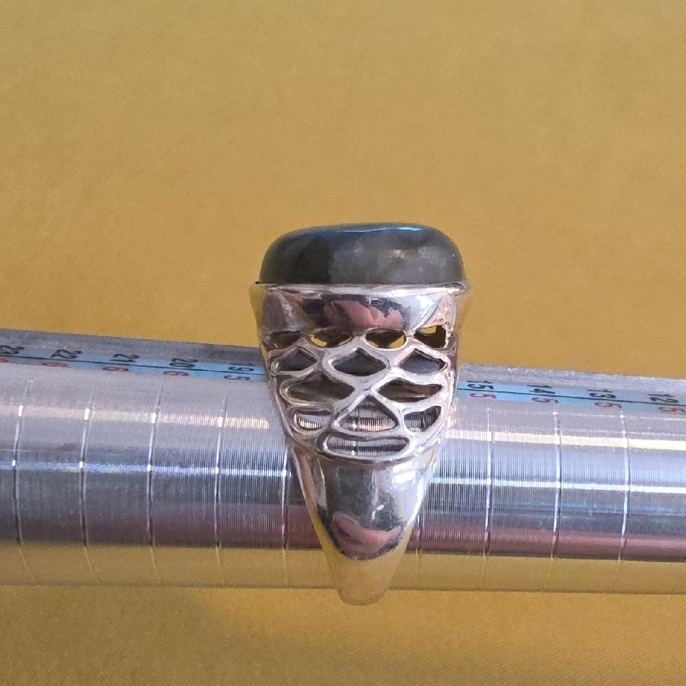 Vintage Ring Features A Large, Round Labradorite … - image 7